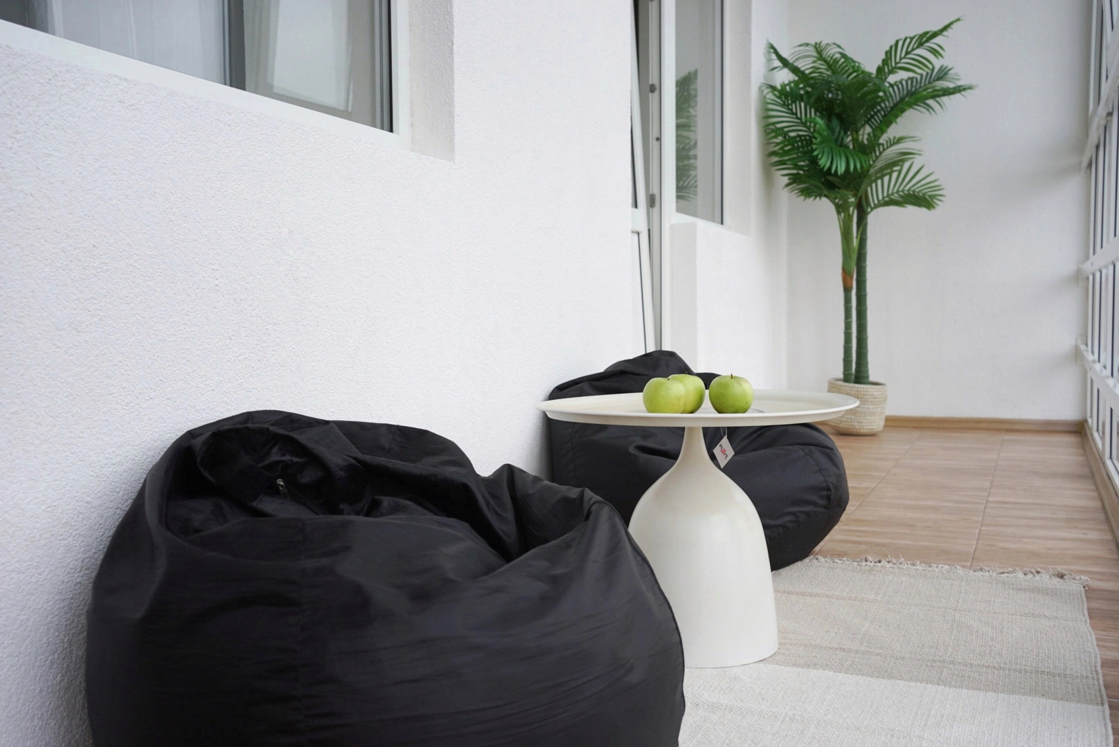 Квартира двухкомнатная семейная Apartic с PlayStation 4