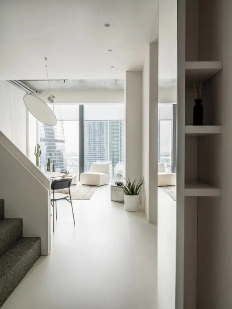 Стильный апартамент с видом на башни на 39 этаже