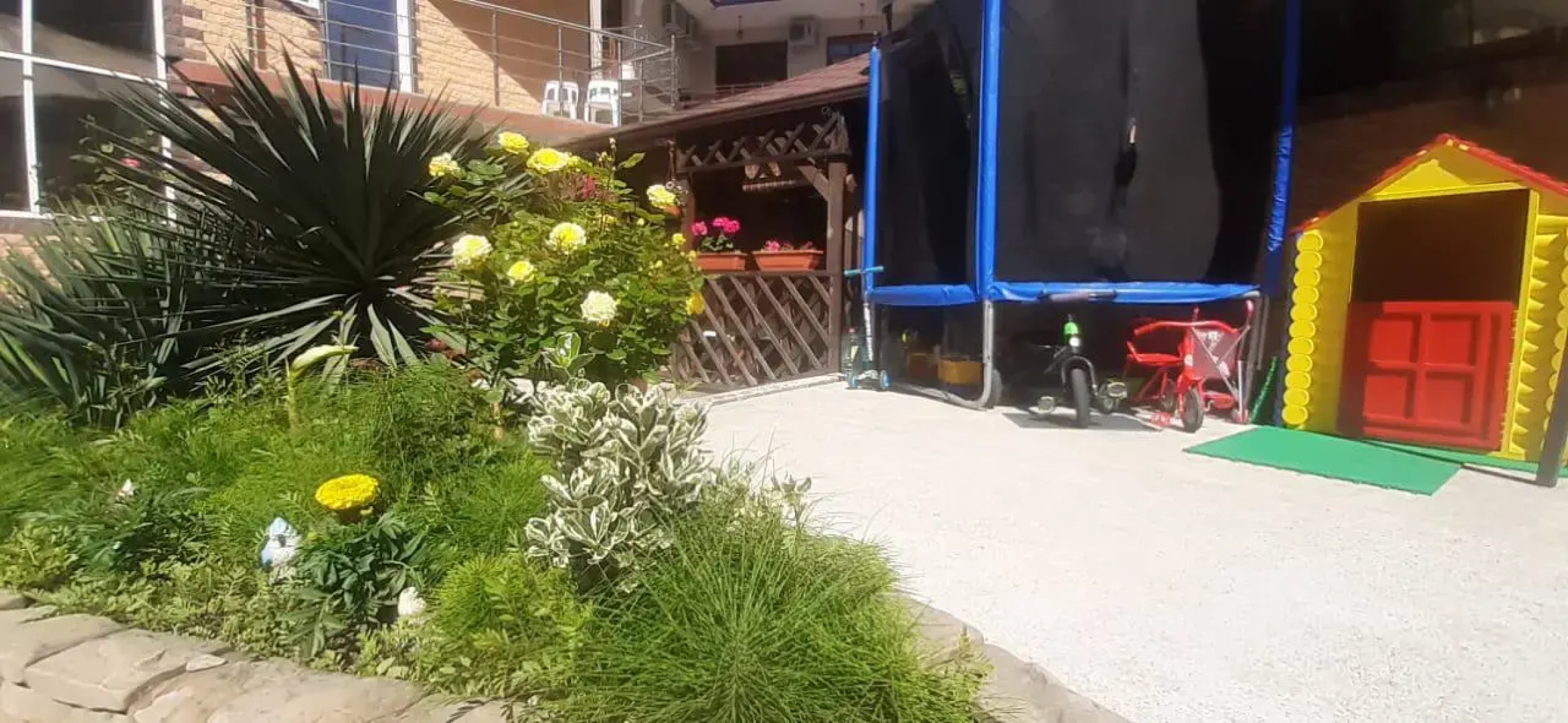 Гостевой дом Солнечный Лоо