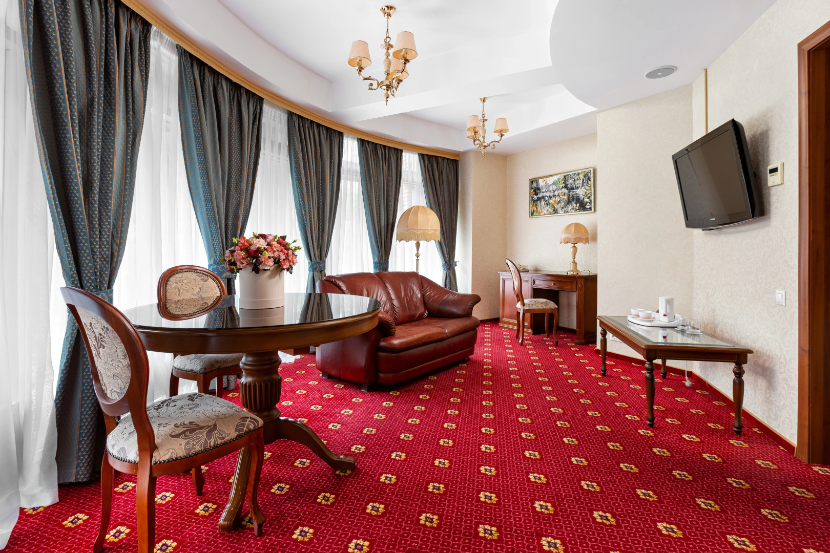 Отель Лекко