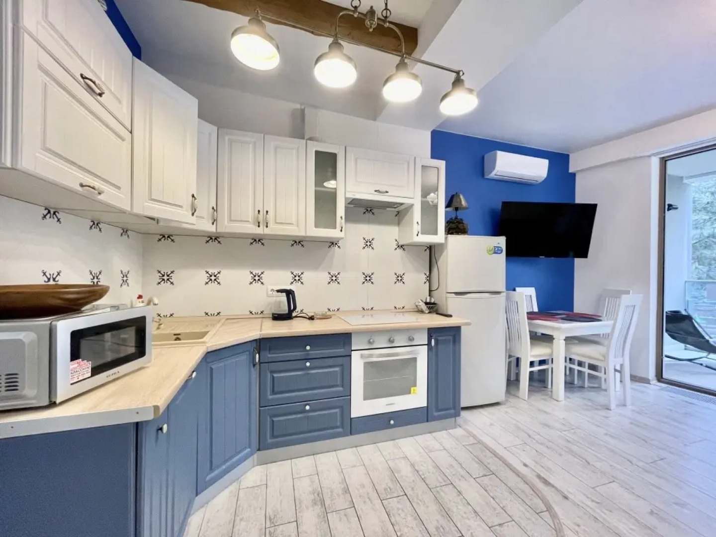 Апартаменты Статус в ГРК Зазеркалье 1