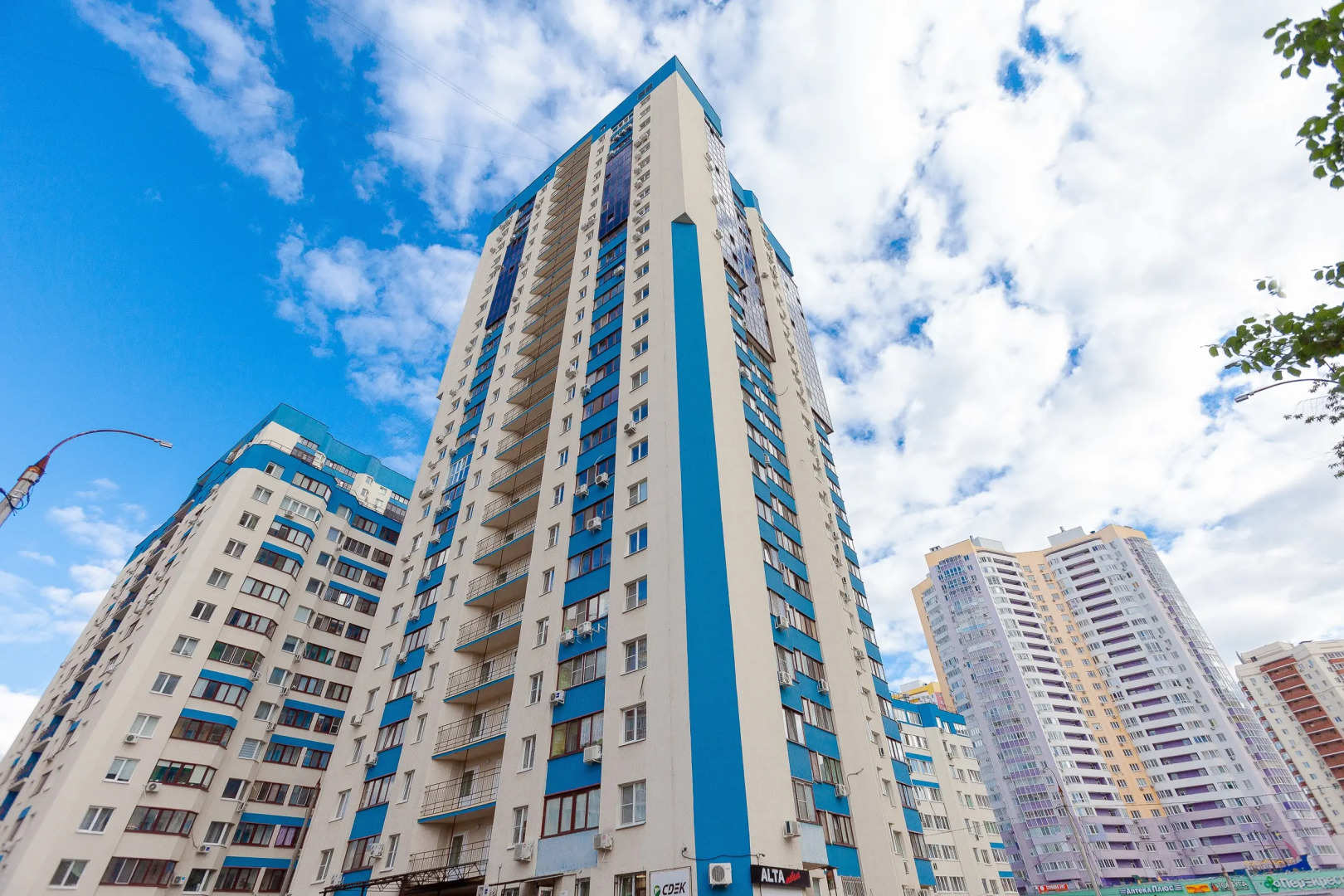 Квартира «StarHouse» Город Солнца-2