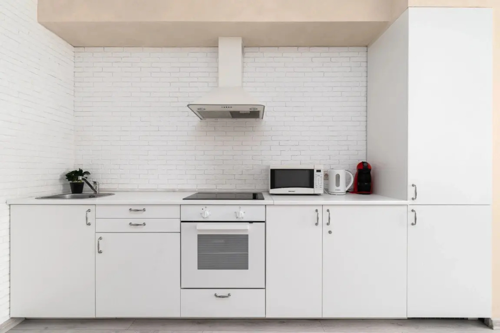 Апартаменты с Видом на Город Тутживут на Красной