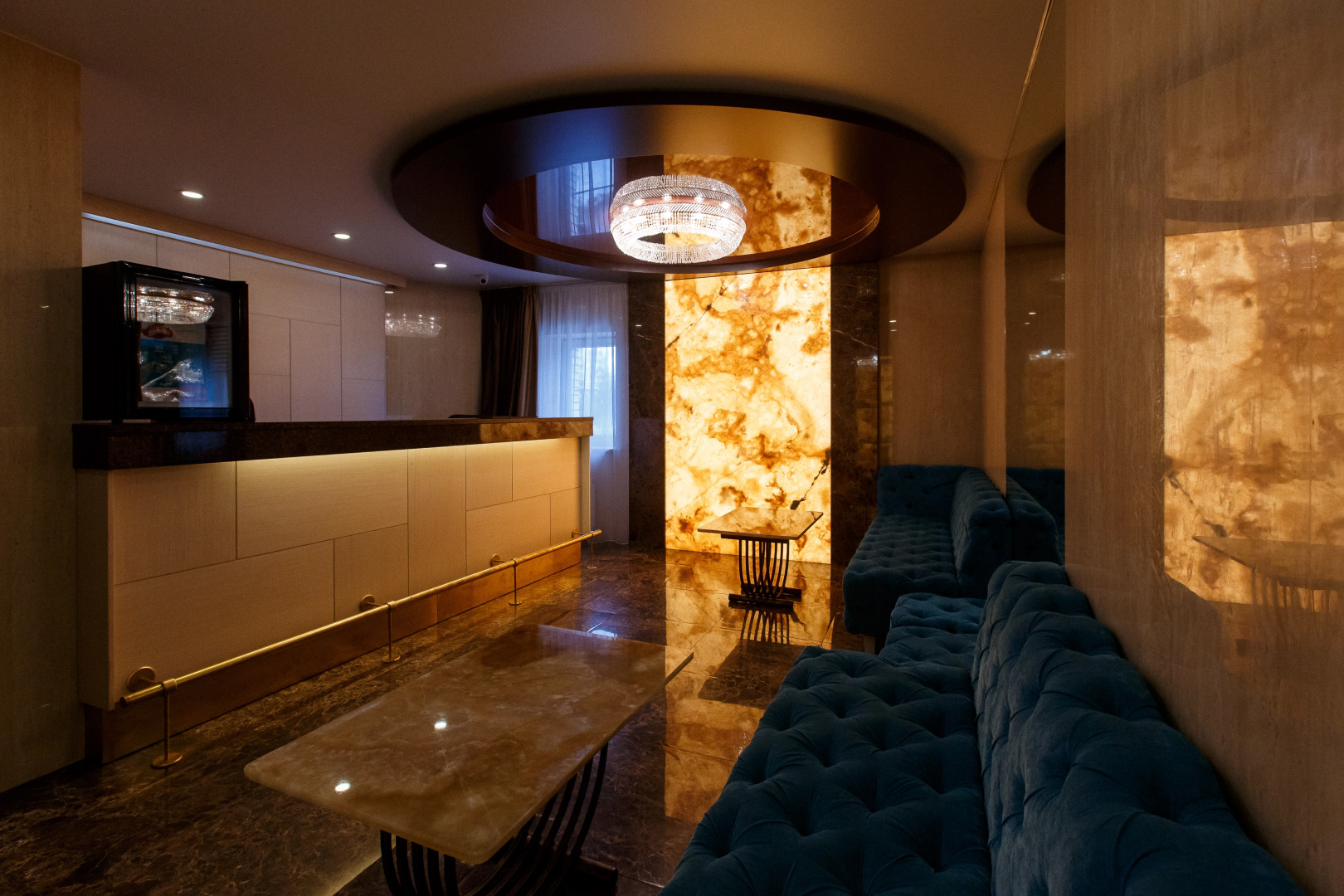 Отель Академия