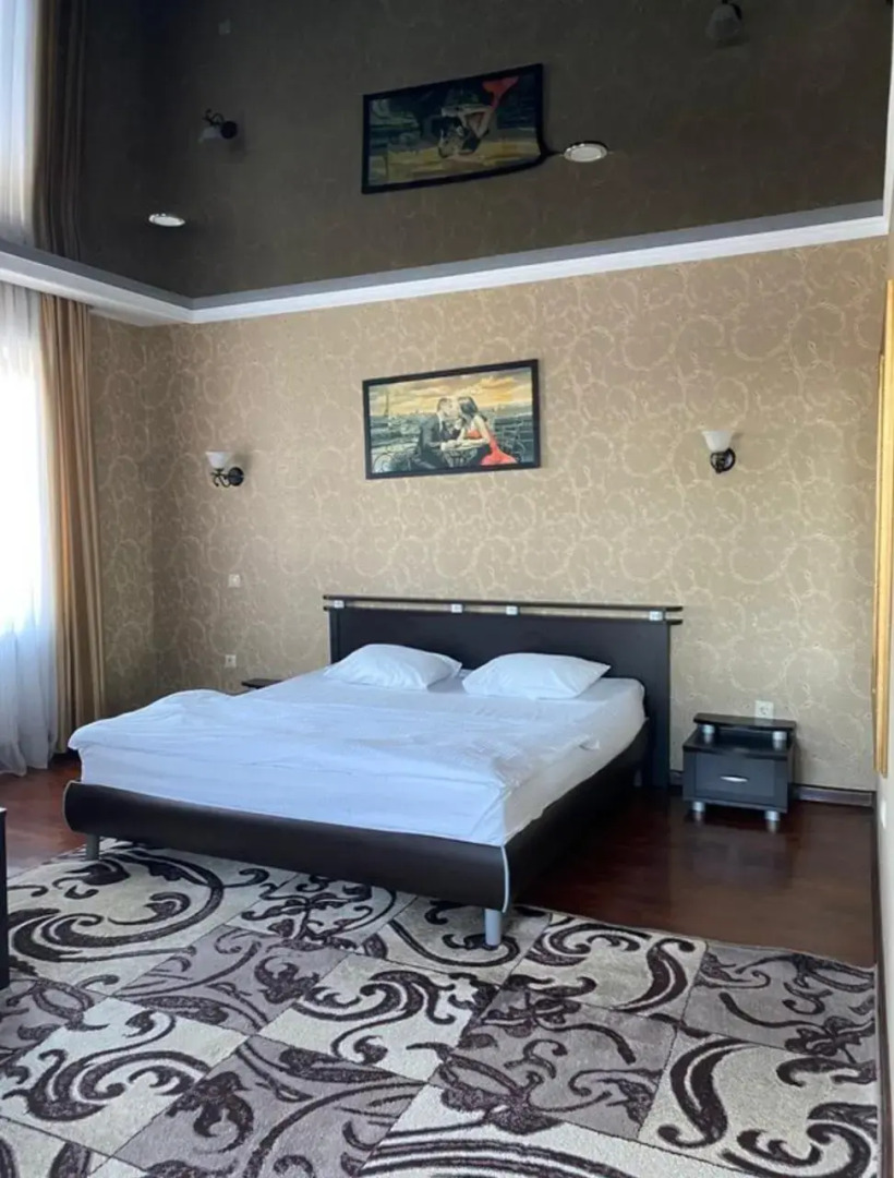 Гостиница Гомбор