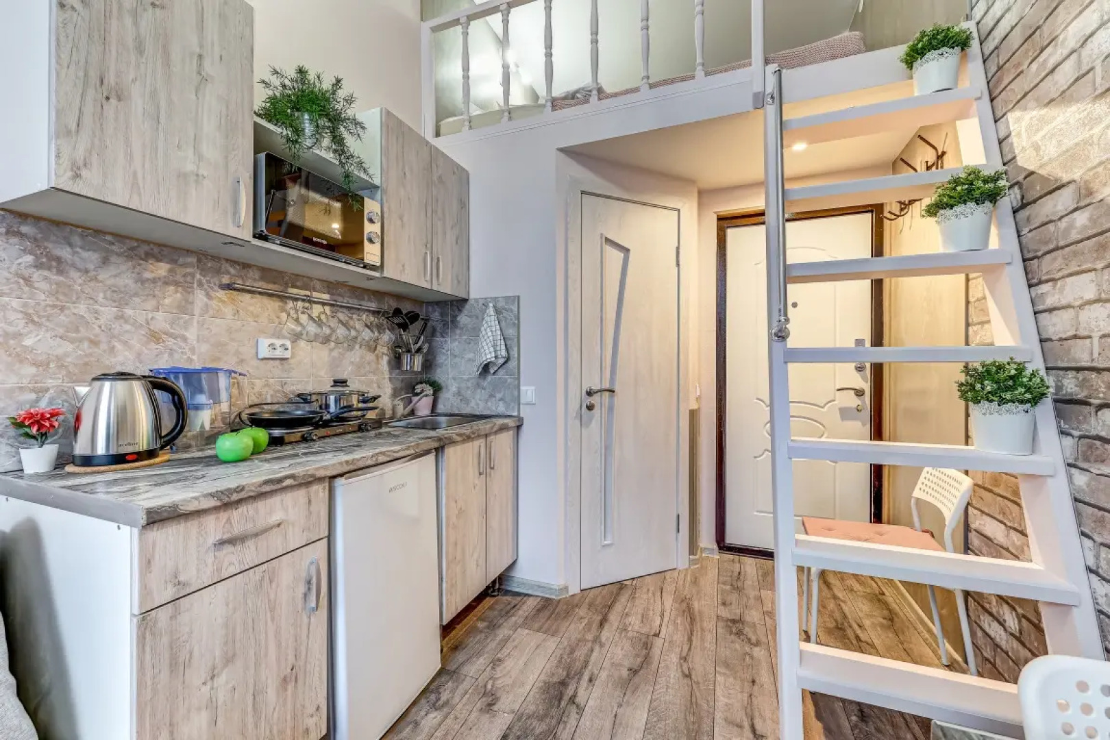 Апартаменты Евростудия 7 на Нарвской (НАР7)