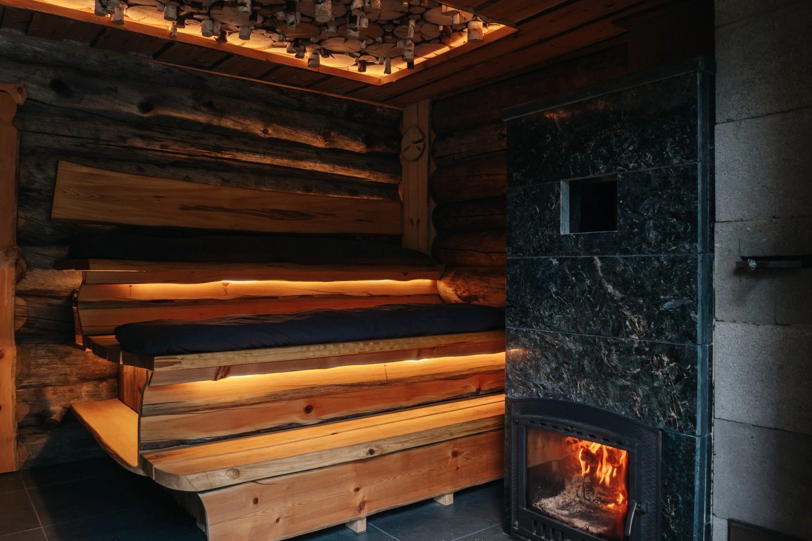 Отель Чепош Парк