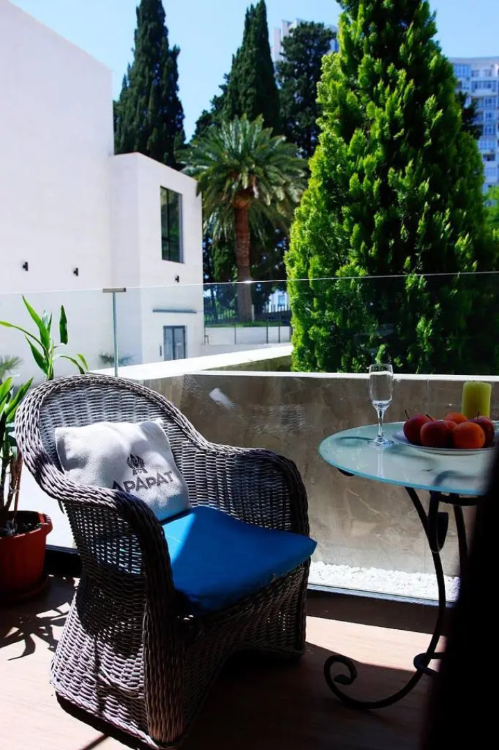 Апартаменты 05 с бассейном