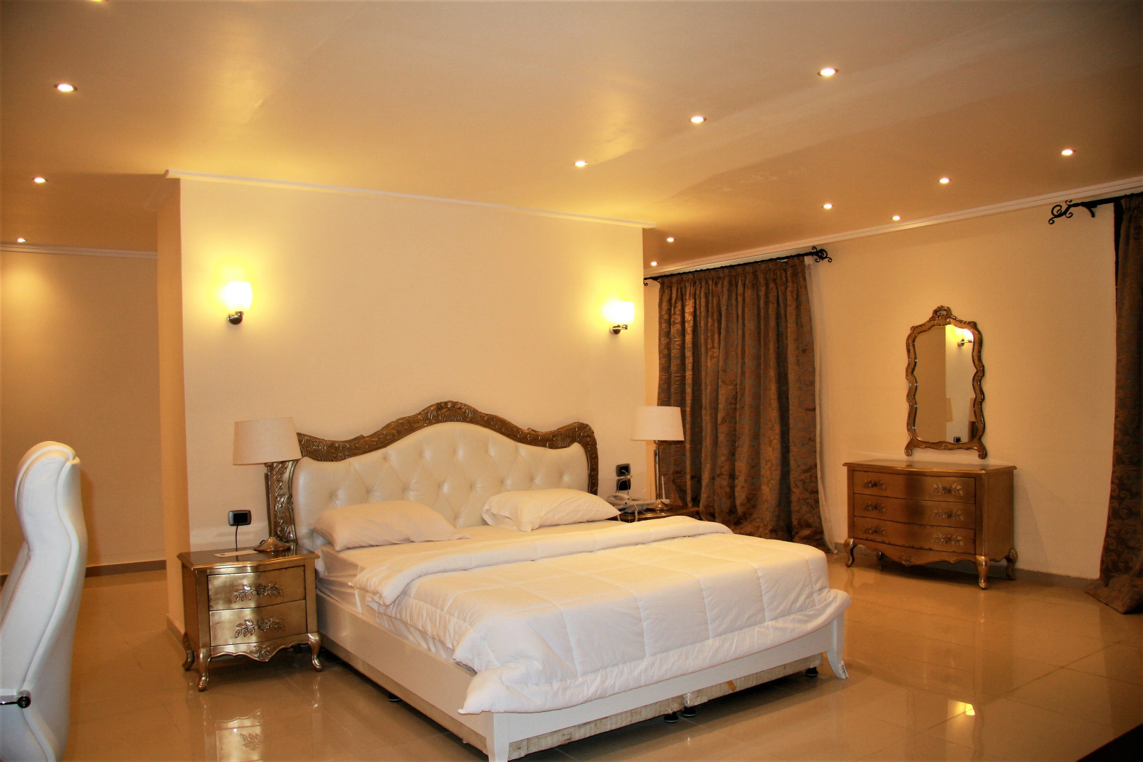 Отель The Country Lodge