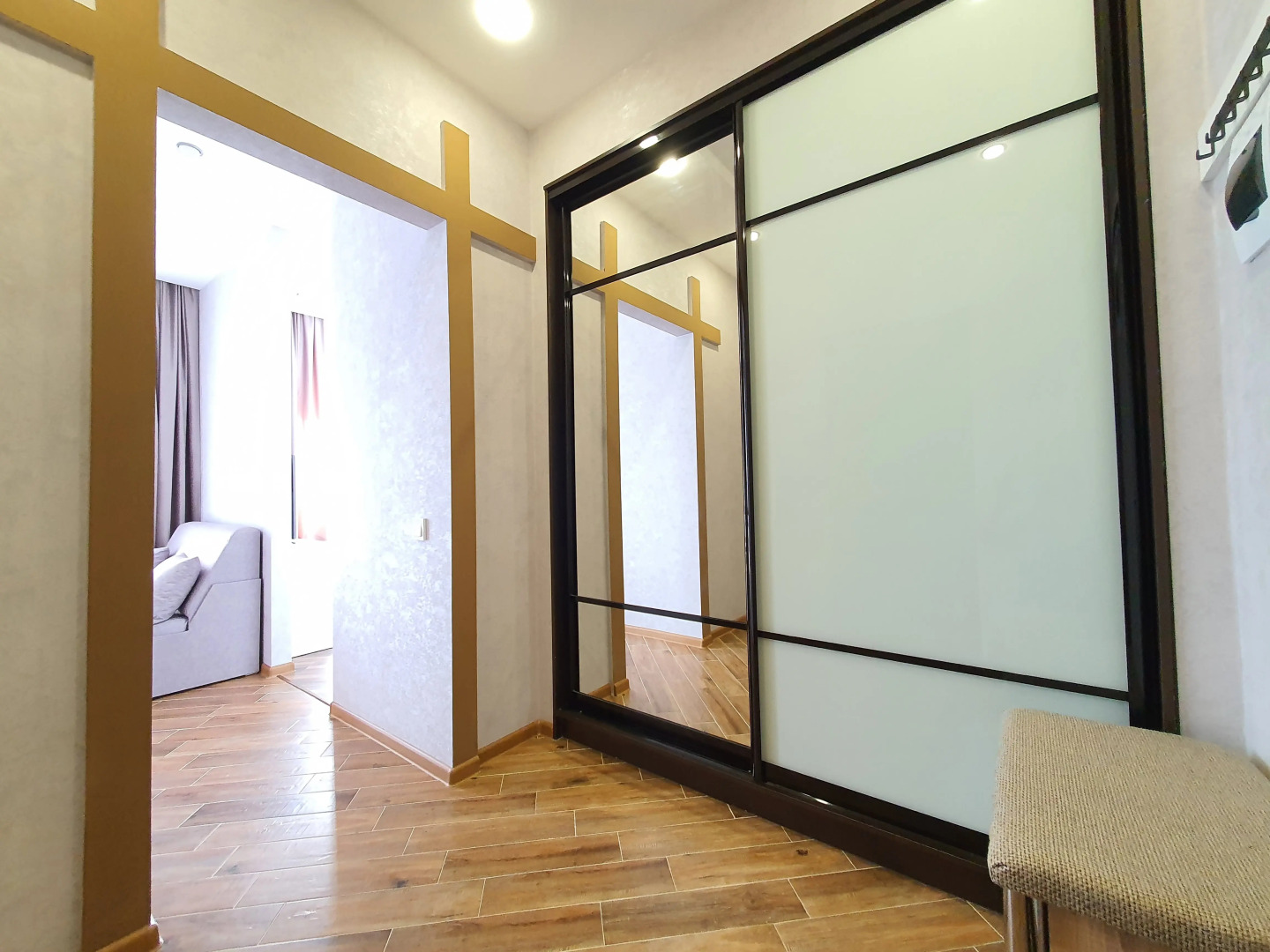 Апартаменты Живи Уютно в Высотке