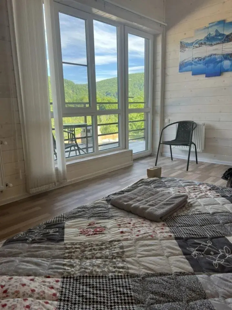 Частный дом с баней, бассейном и мангалом