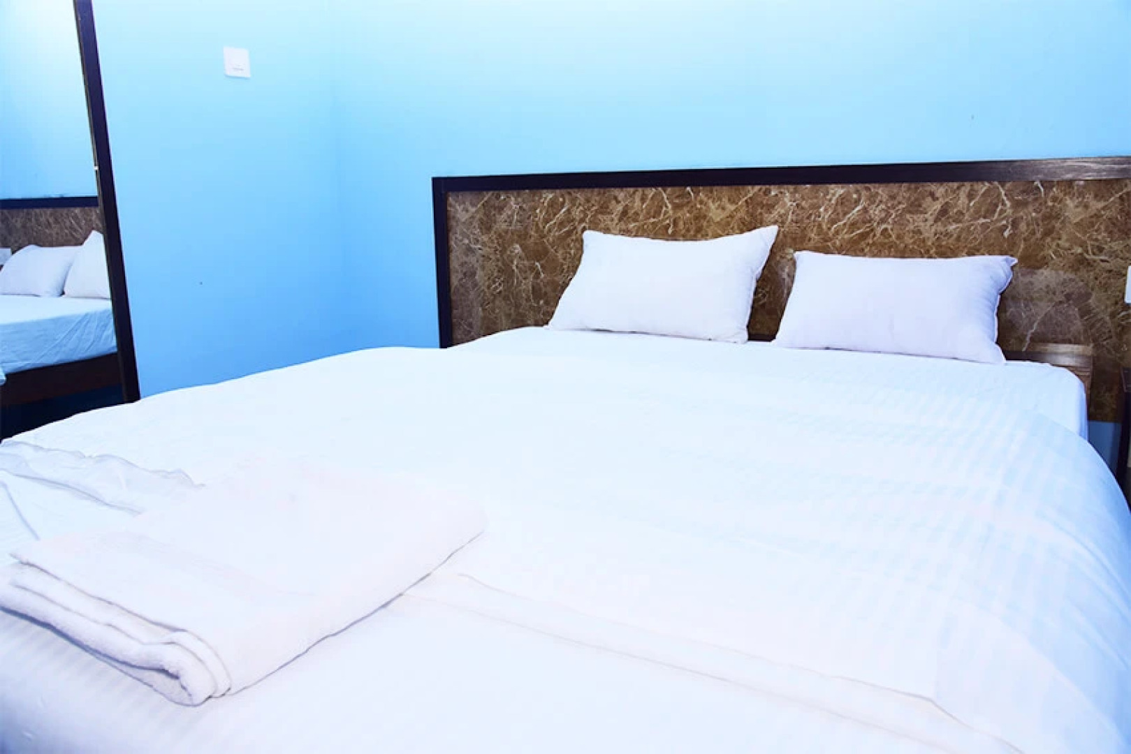 Отель Thangam Residency