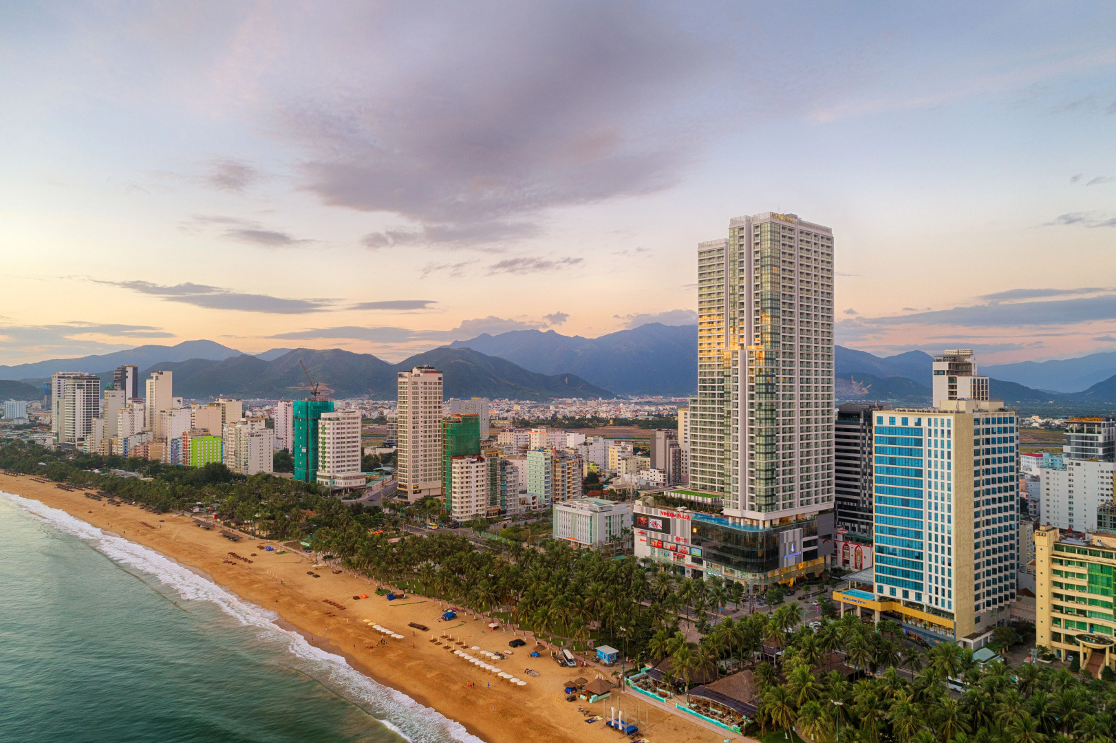 Vinpearl Beachfront Nha Trang
