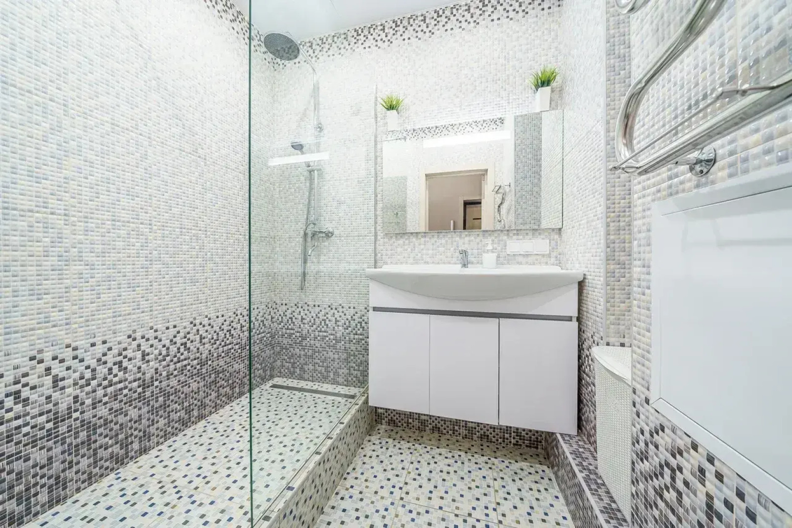 Апартаменты В новостройке на высоком этаже