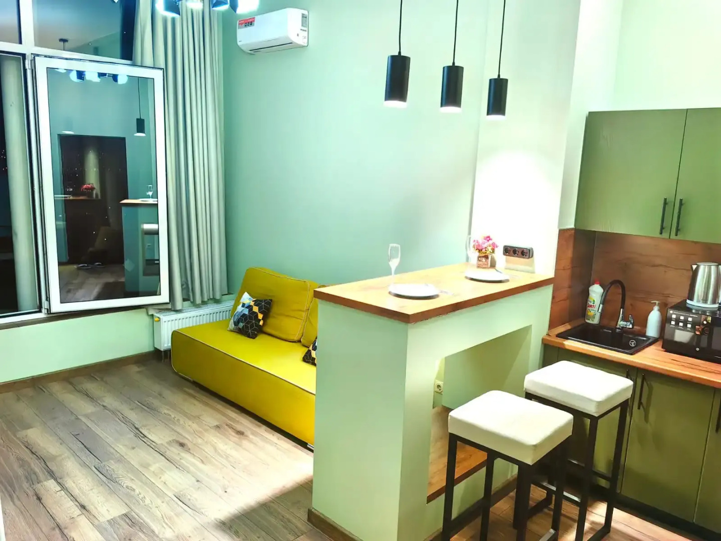 Апартаменты Студия на Пархоменко с Видом на Город