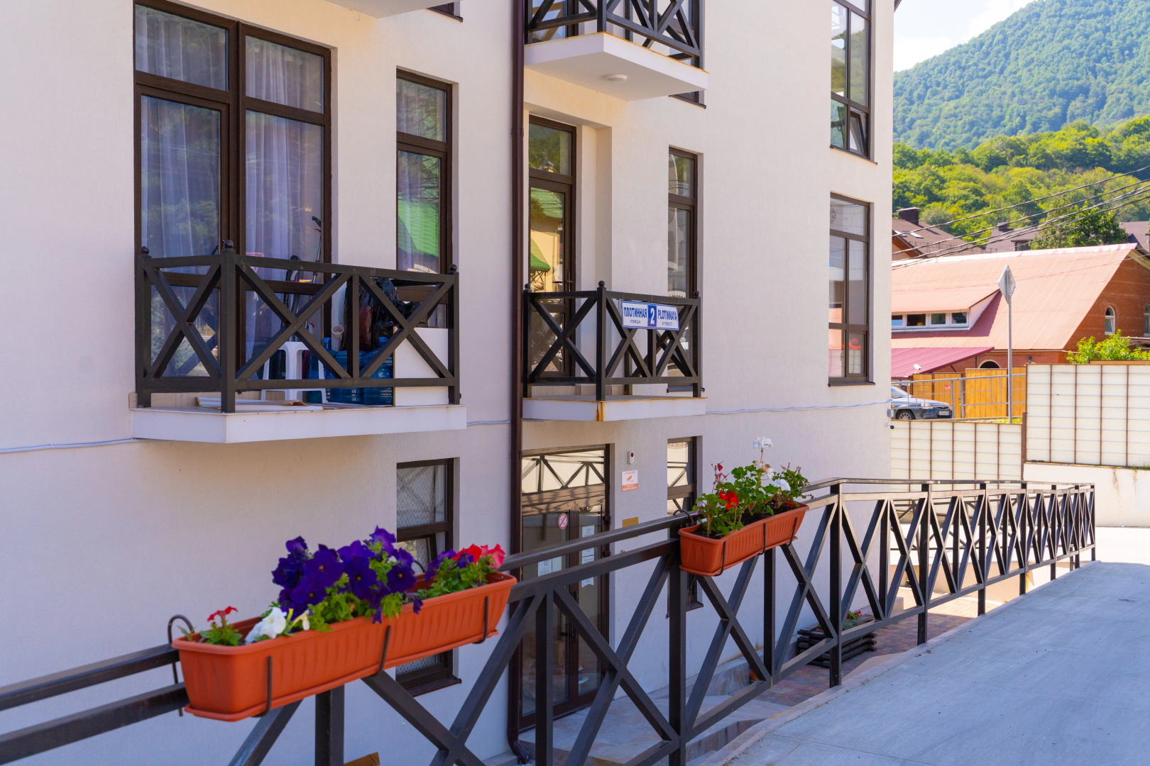 Апартаменты Море Апартаментов на Плотинной 2-7