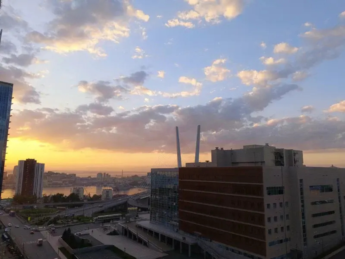 Квартира уютная напротив Театра оперы и балета