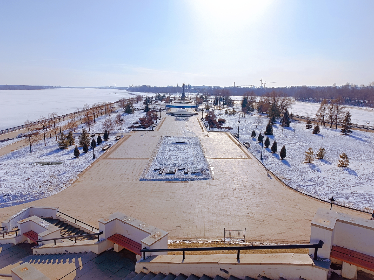 Квартира 3-комн. cталинка с большой ванной рядом с набережной