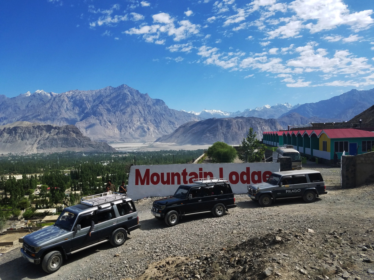 Отель Mountain Lodge Holiday Home Skardu