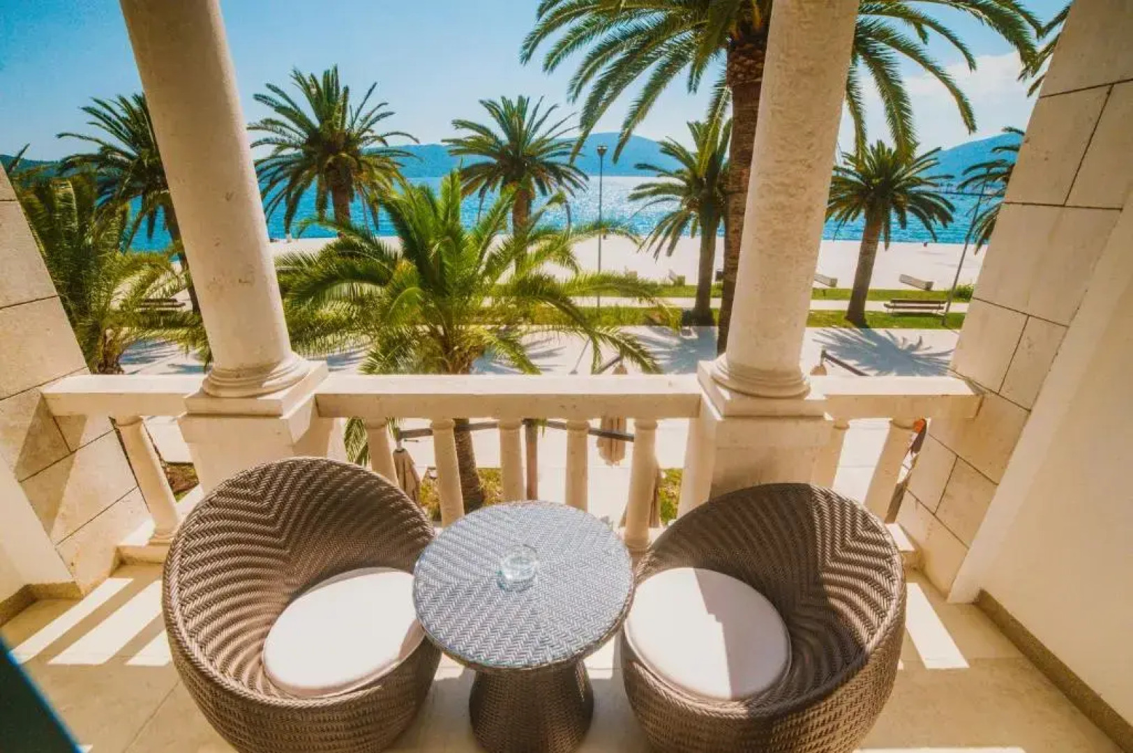 Отель Astoria Tivat