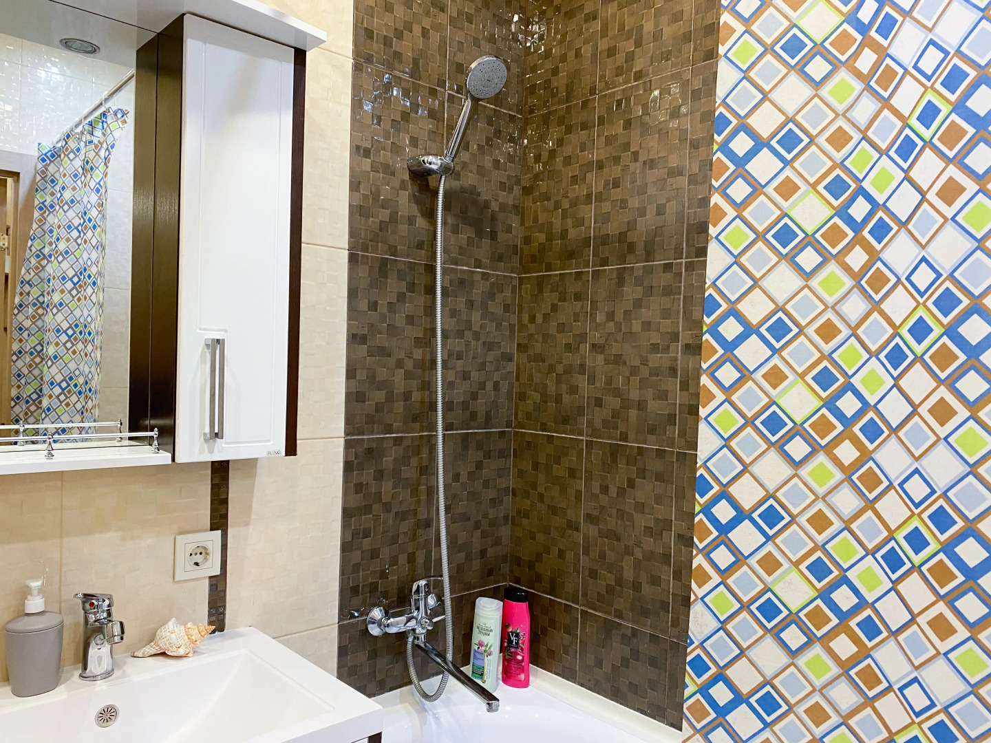 Апартаменты на улице Дмитрия Михайлова 3