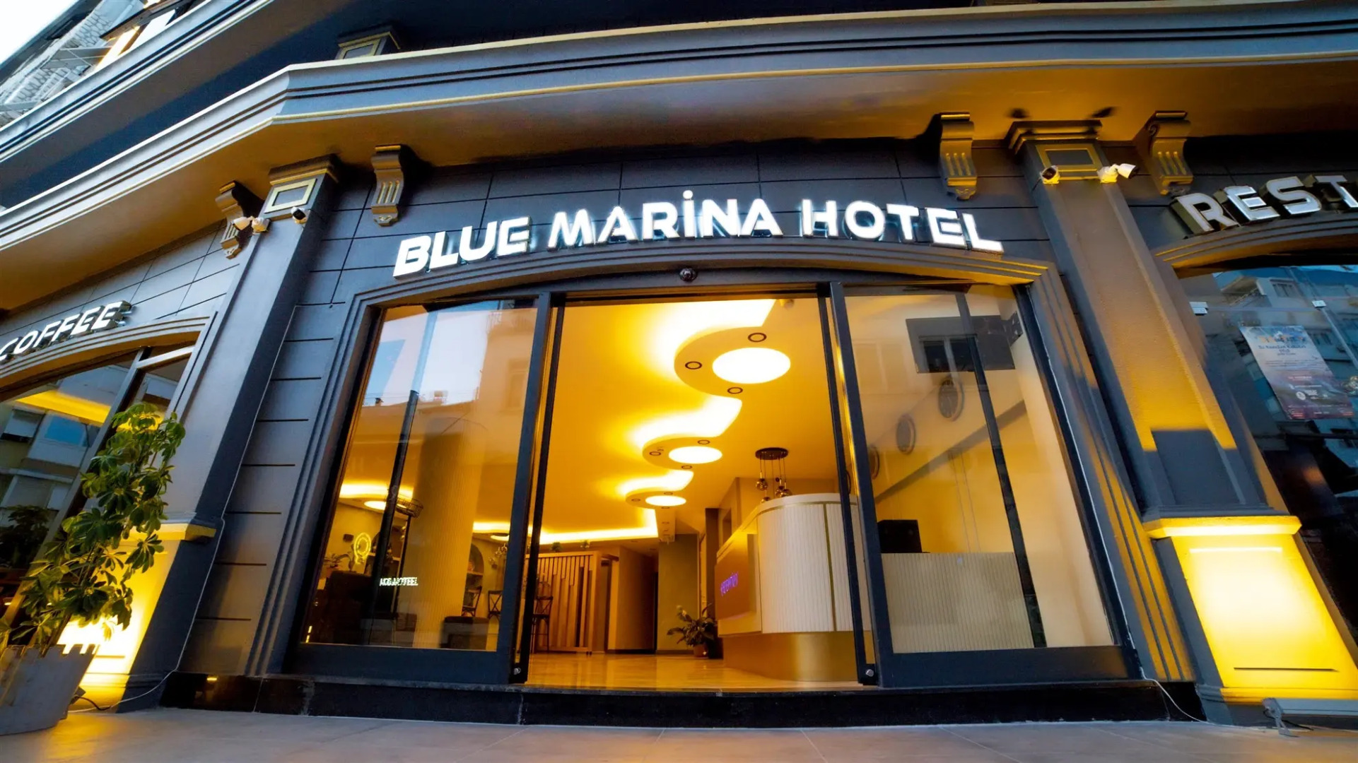 Blue Marina Hotel