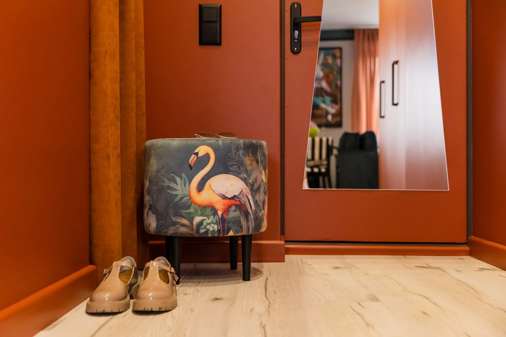 Апартаменты Новые Дизайнерские с Видом на Верхнее Озеро