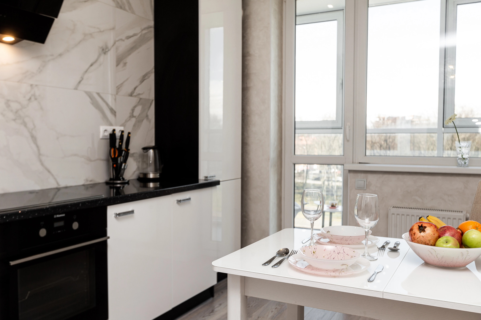 Апартаменты комфортные с прекрасным видом у площади Победы