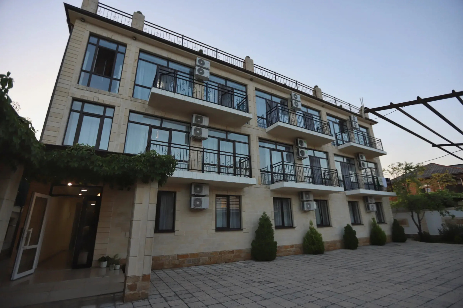 Отель Golden City