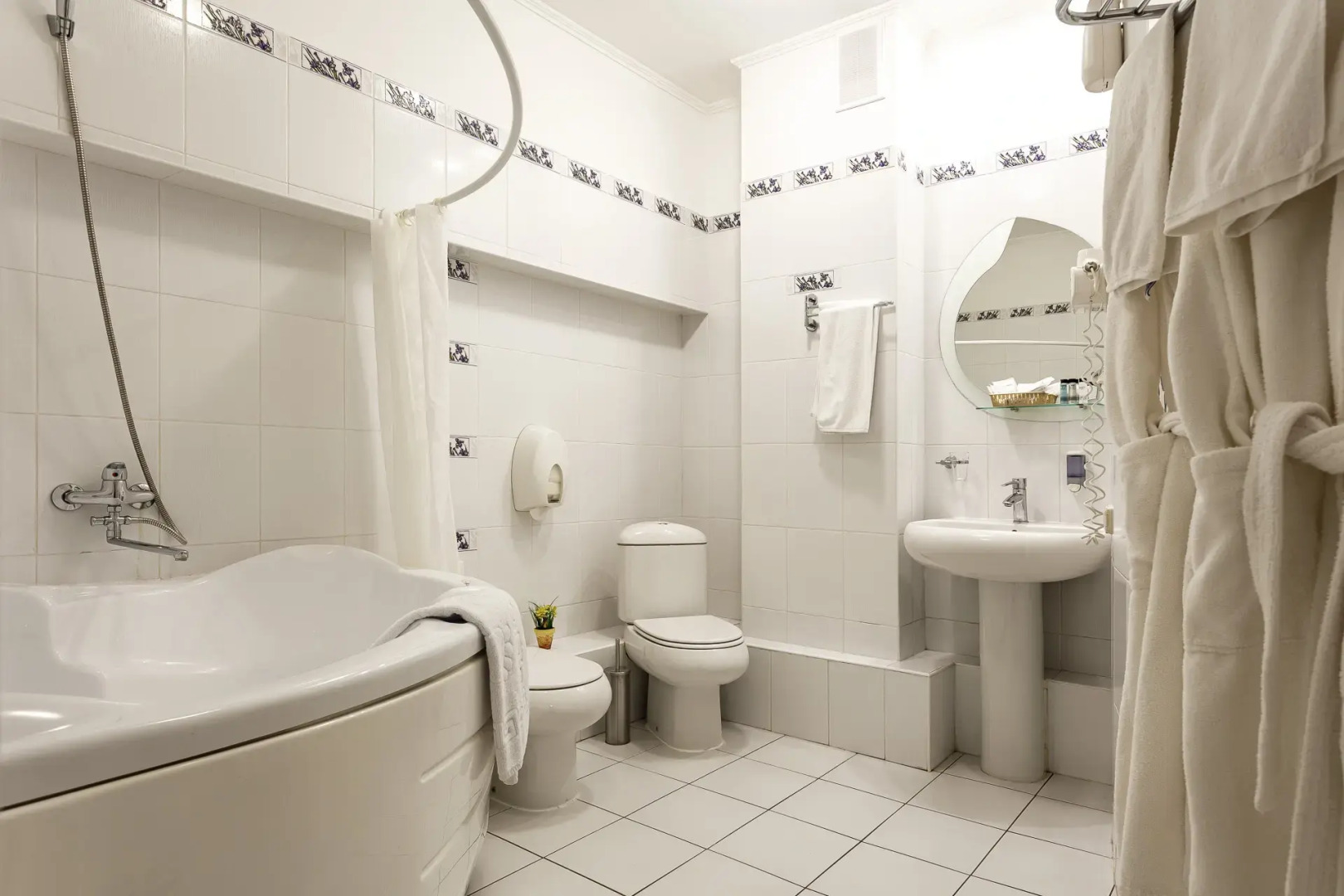 Отель Алмаз