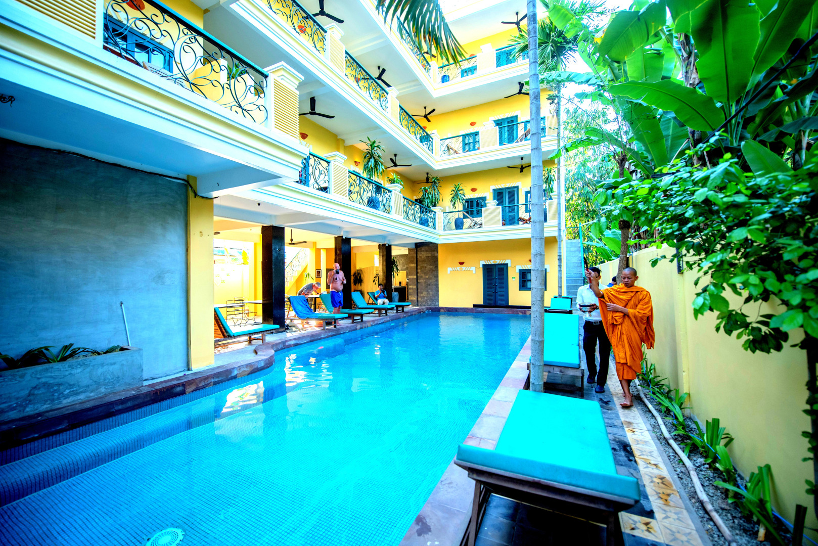 Отель Golden Banana Residence