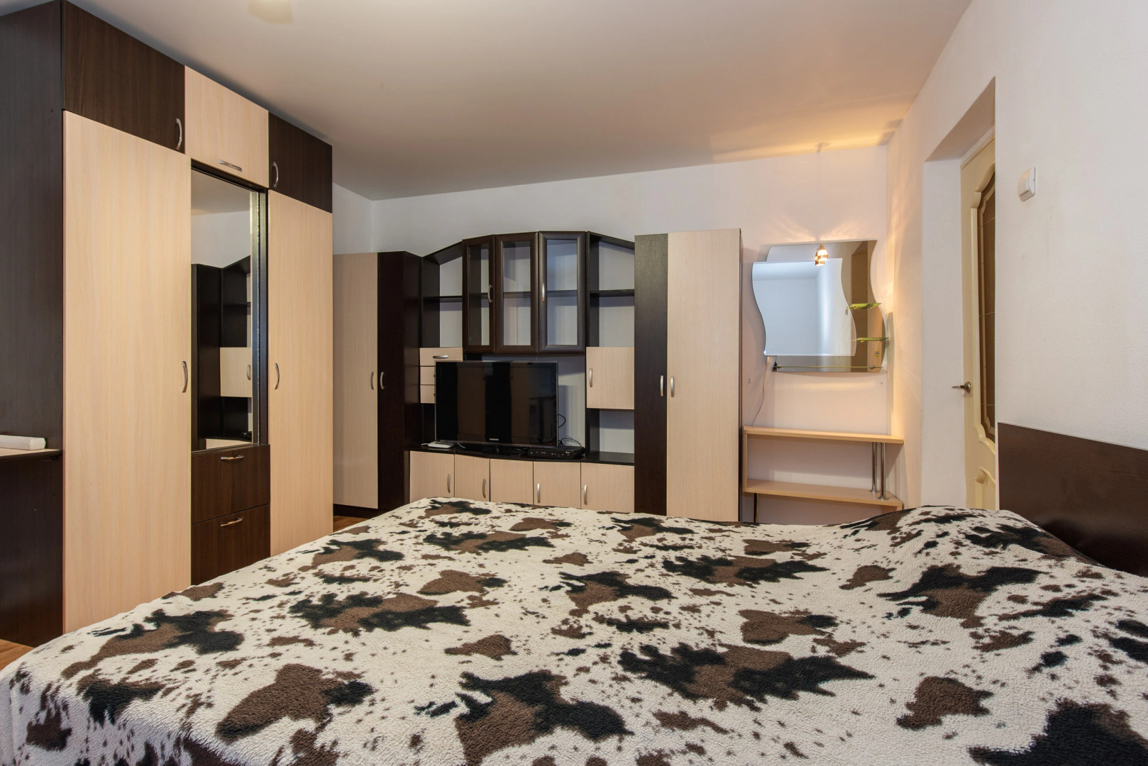 Апартаменты Яр-сутки на Московском 159