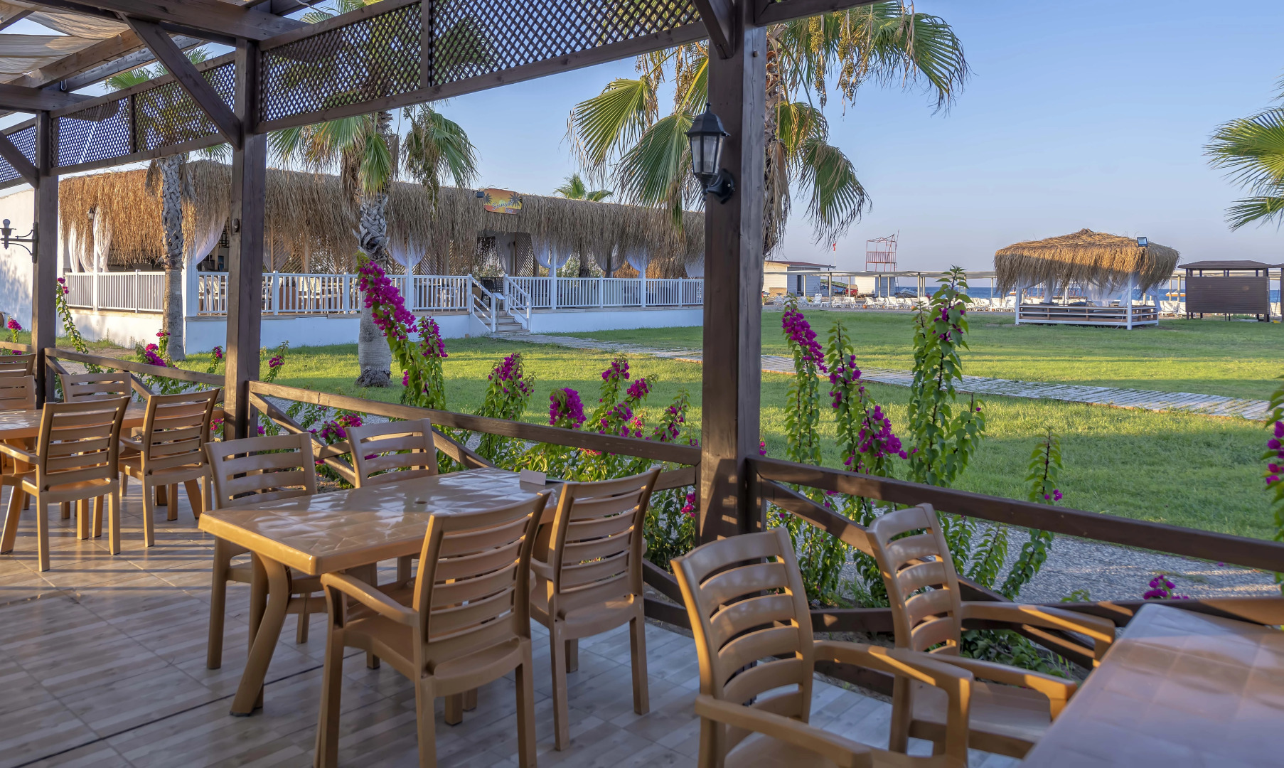 Отель Asteria Family Resort Side