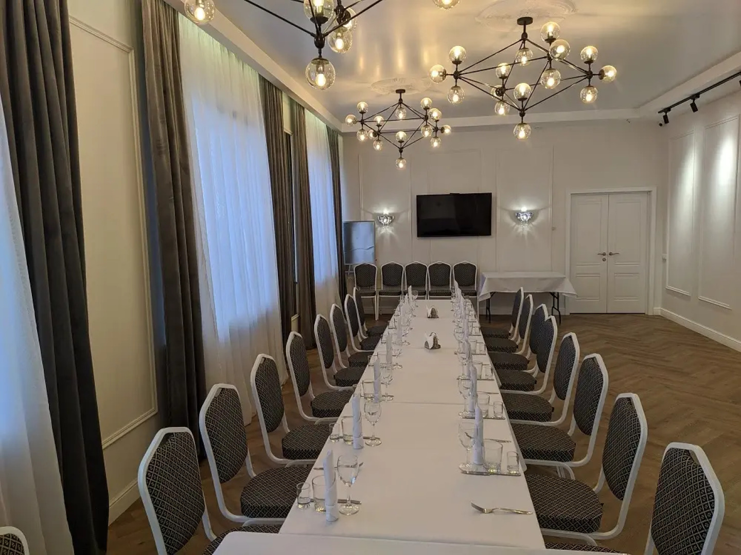 Отель Гостиничный комплекс Аквилон