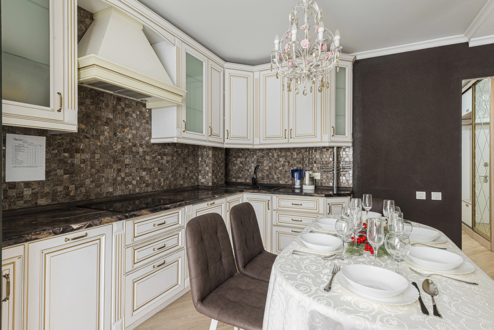 Квартира 3-к с панорамными окнами на залив от RentAp, 6 сп.мест