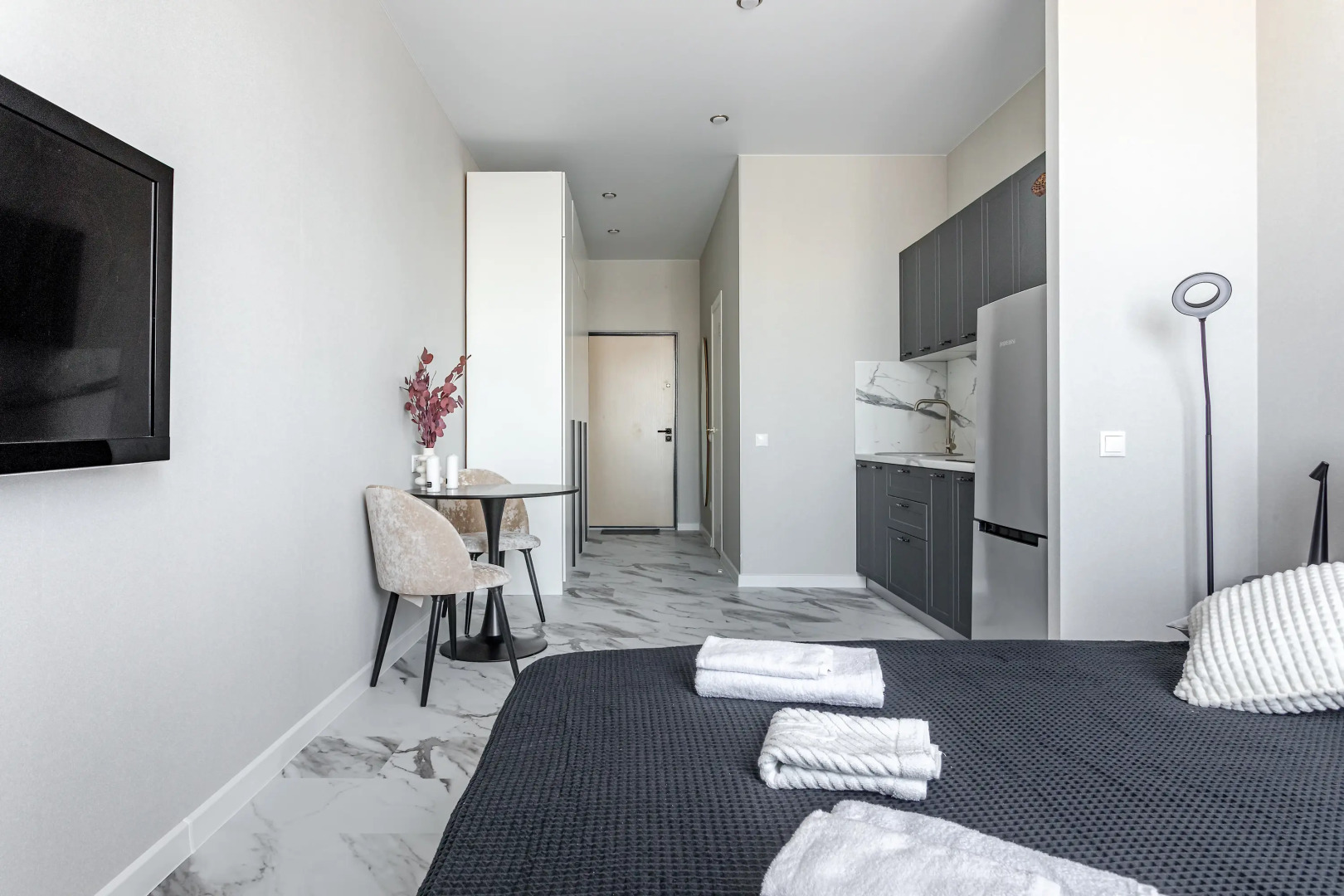 Апартаменты InHome24 Стильные апартаменты для двоих в Одинцово