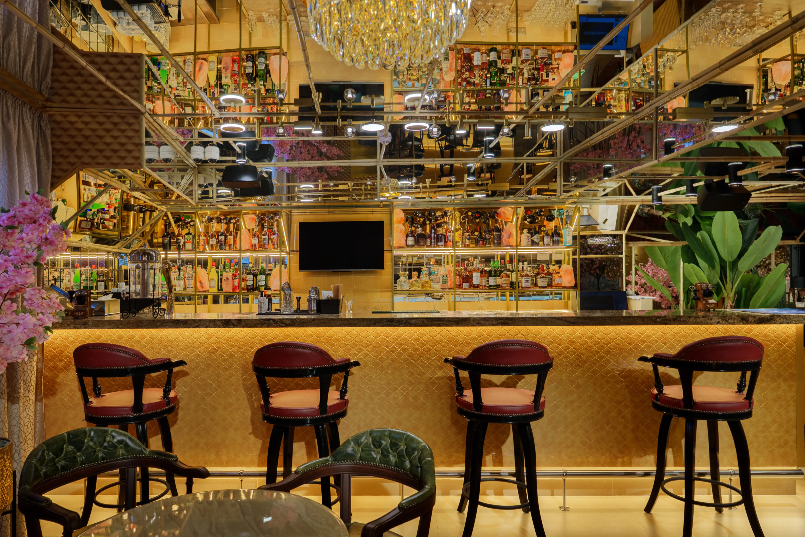 Отель Carat Yerevan