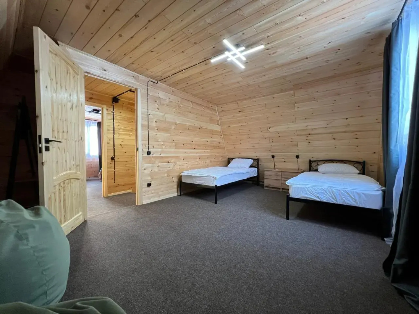 Частный дом с двумя спальнями у Юрманки