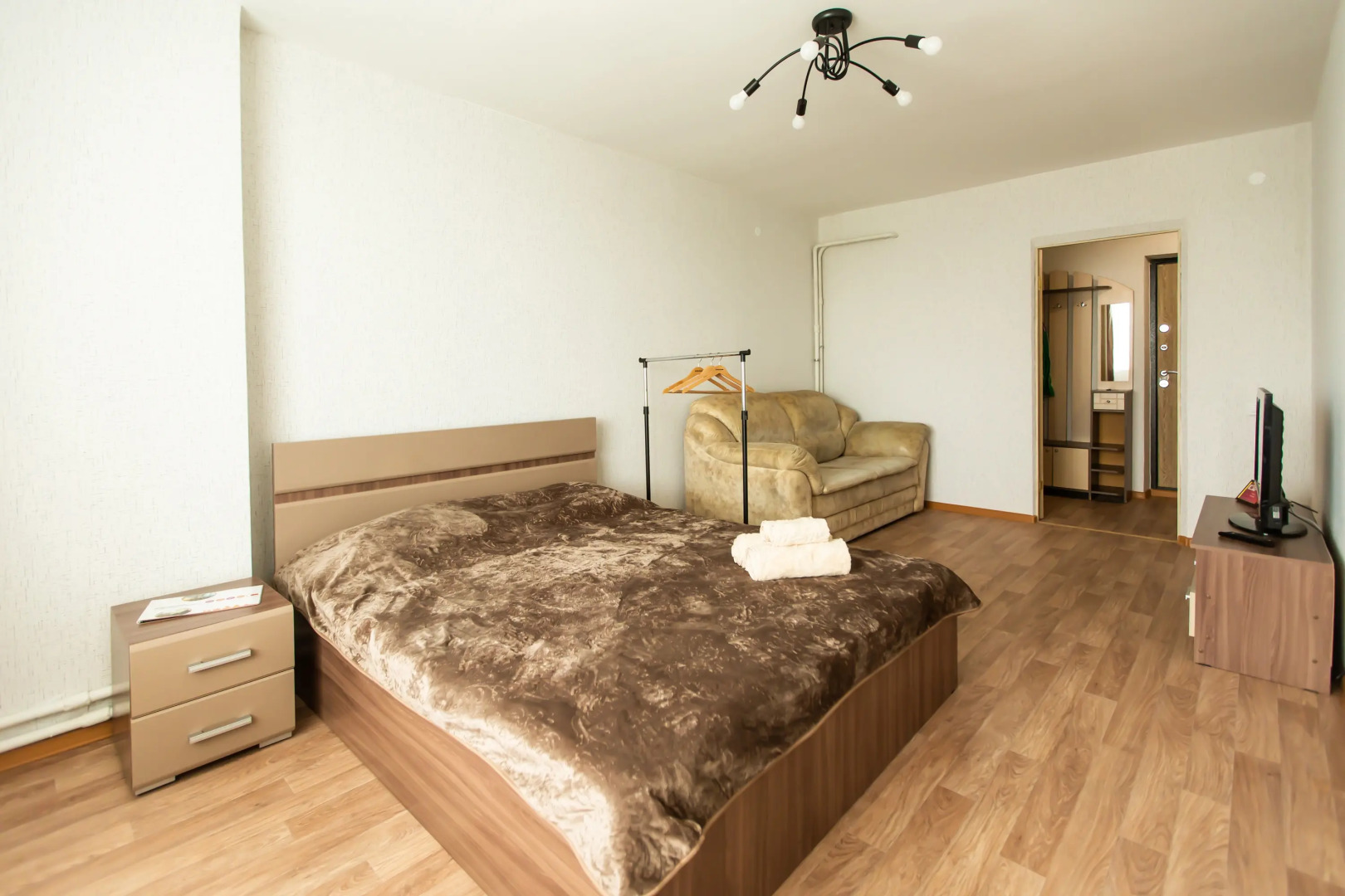 Апартаменты 9 Ночей №15 на Подгорной