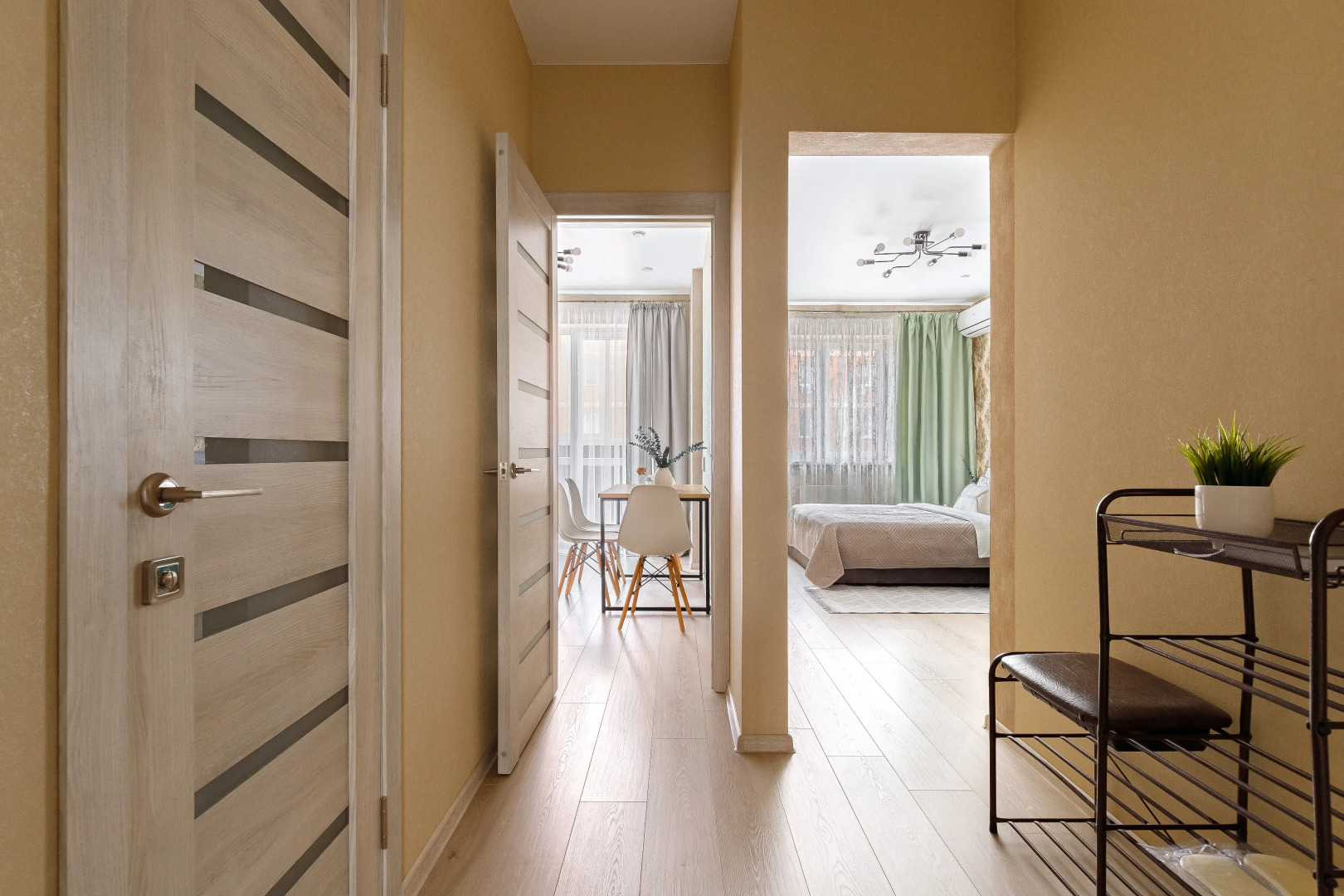 Квартира Однокомнатная с Балконом и Видом на Город