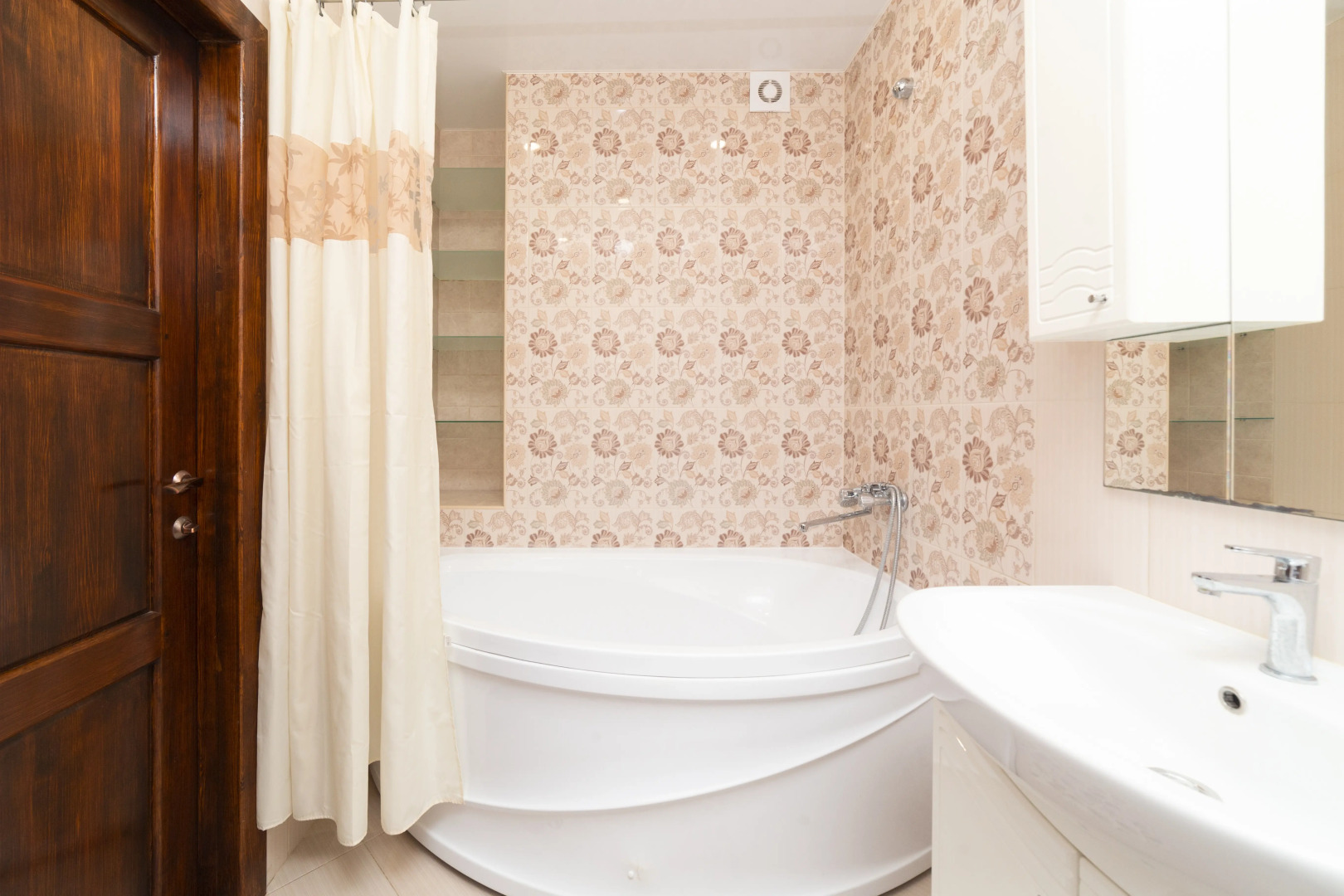 Квартира Ночник на Велижанской 68