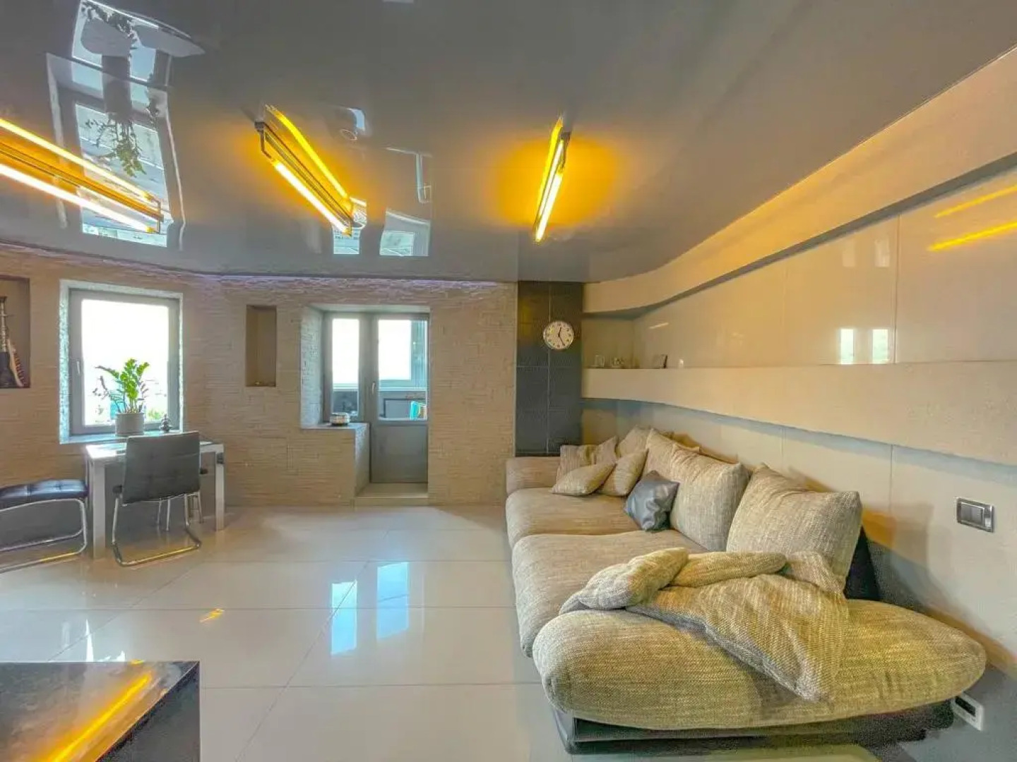 Апартаменты Московский проспект 110л