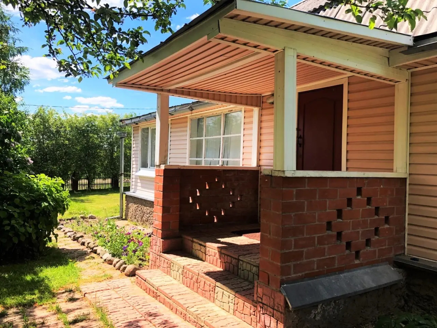 Гостевой Дом с Камином и Баней у Озера