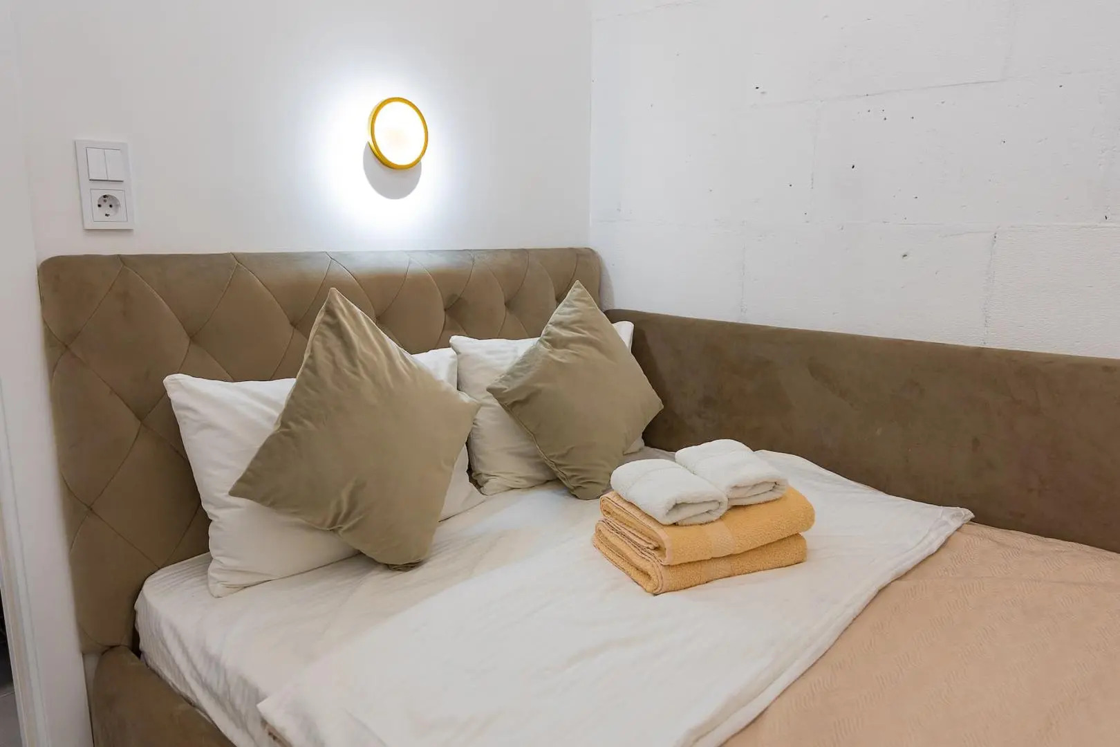 Отель White Place