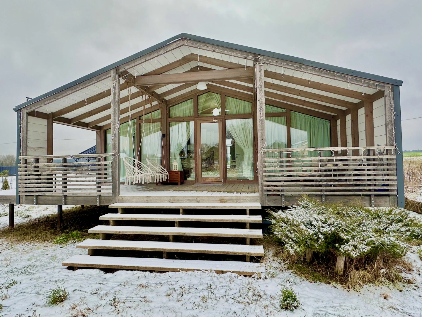 Частный дом уютный дубль у леса и поля