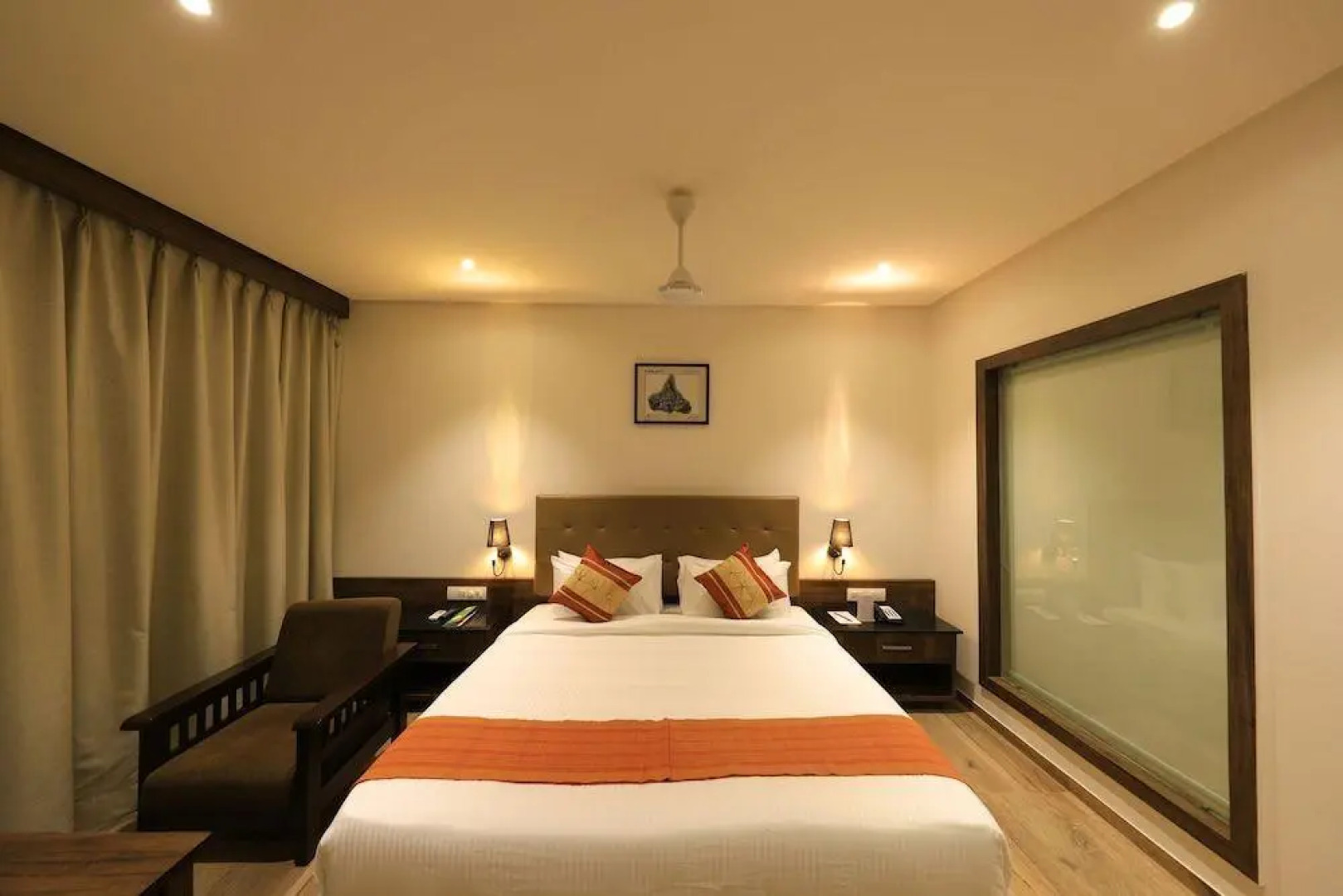 Отель The Byke Suraj Club