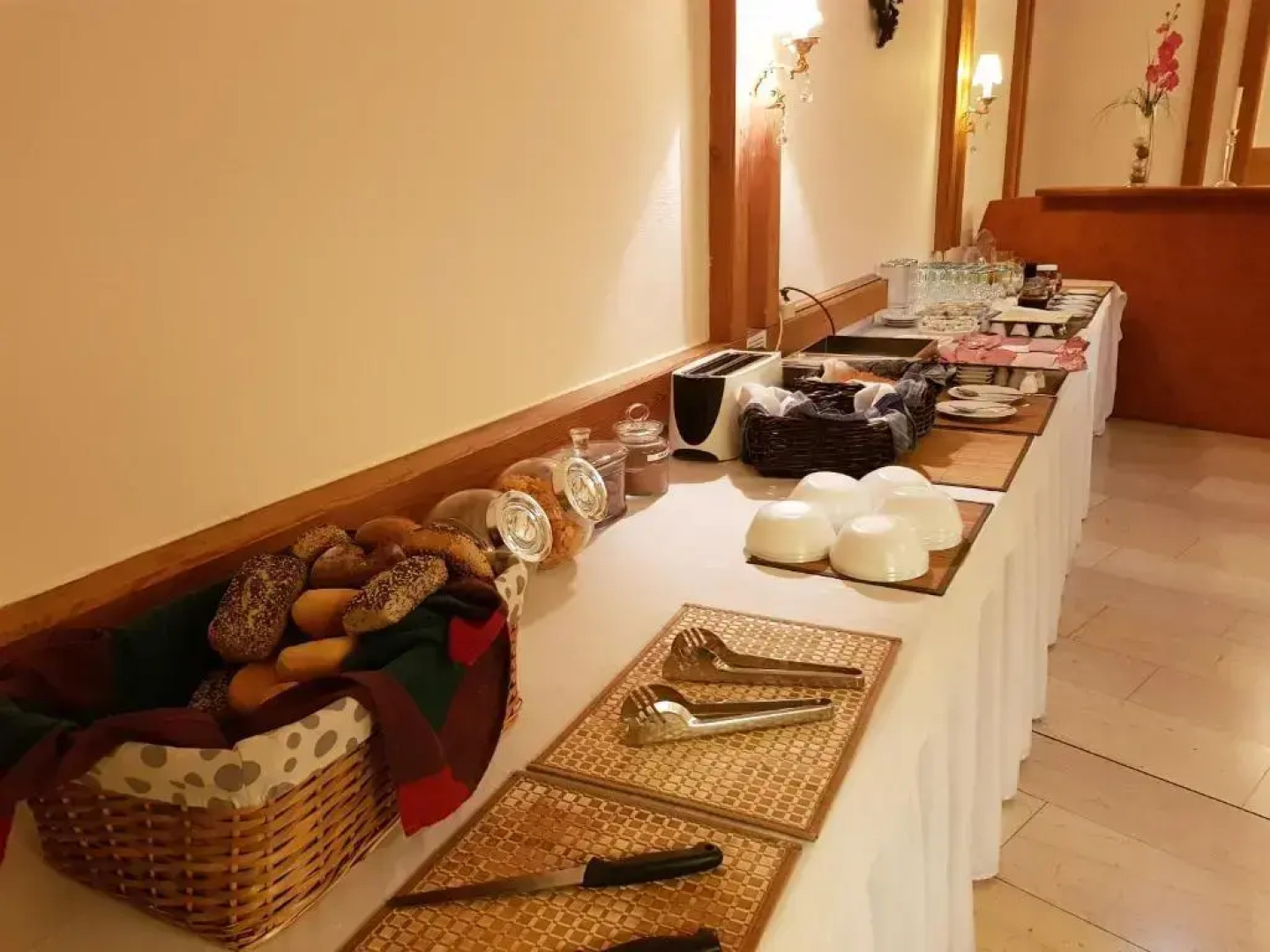 Отель Hafez Bad Salzuflen