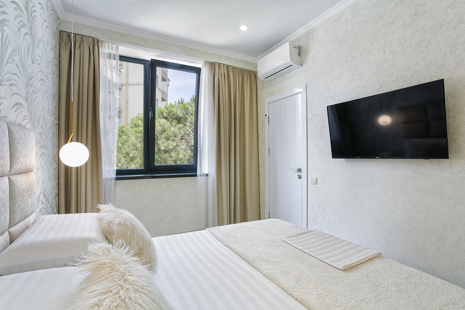 Апартаменты Sky Plaza 2/409