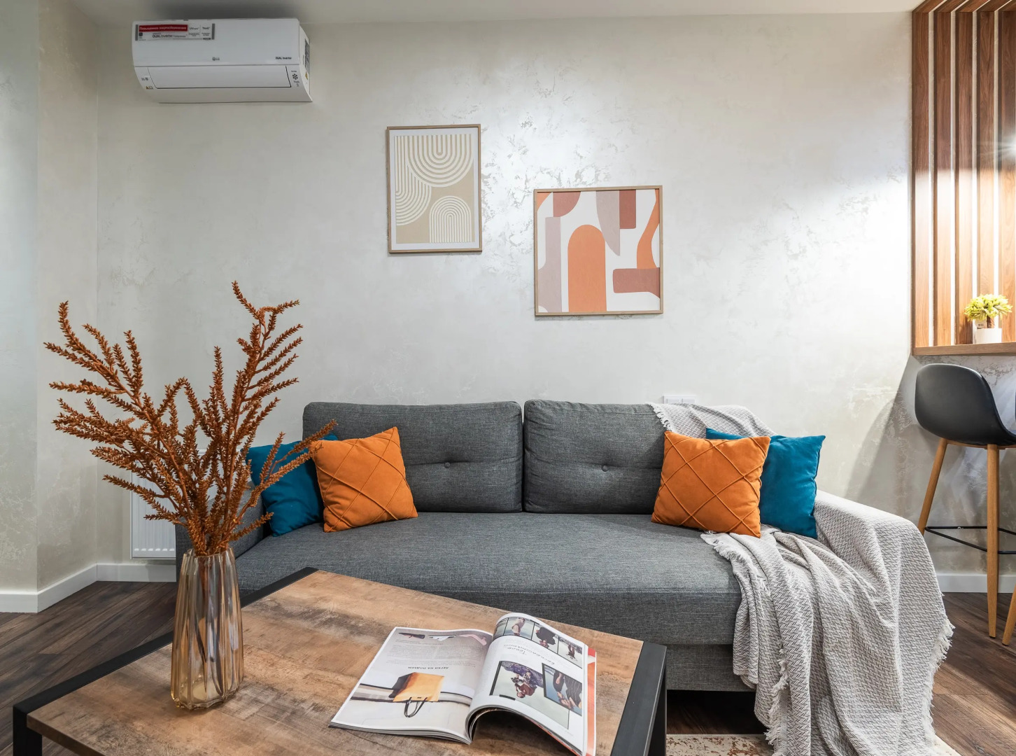 Квартира на сутки Минск Маяк Кухня объединена с жилой зоной Отдельная спальня Подходит для командировок и отдыха Wi-Fi Кондиционер