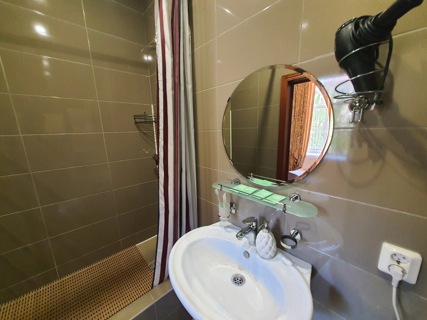 Мини-отель «Счастье» на Рубинштейна, 26